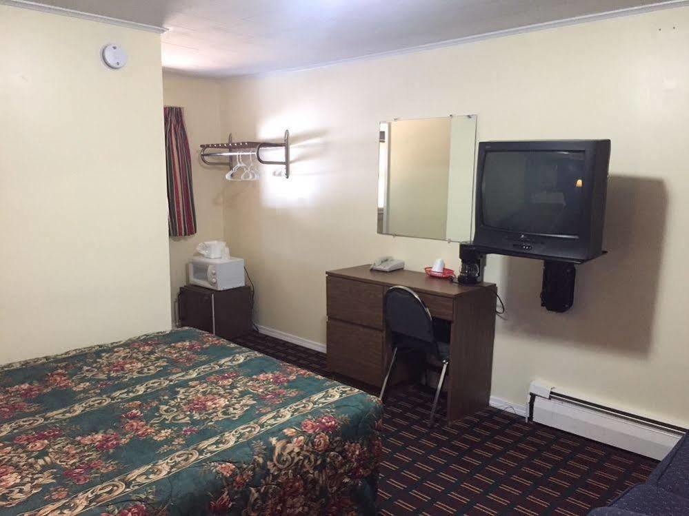 Biddeford Motel מראה חיצוני תמונה